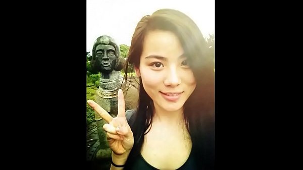 Taiwanese college girl and foreign teacher[นักศึกษาไต้หวันกับครูต่างชาติ]