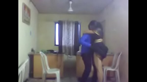 Desi indian aunty affair in office sex mms video