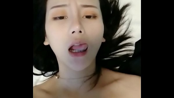 后入中国漂亮纹身女主播，做完后还不过瘾，自己自慰。