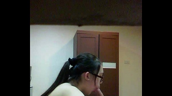 nerdy taiwanese sucks a white cock and lick balls part1