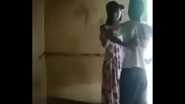 ေခ်ာင္းရိုက္ေလး