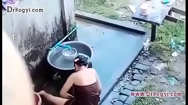 ေရခ်ိဳးၿပီးလိုး