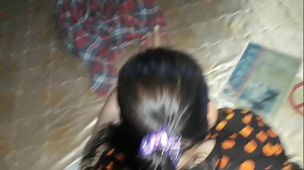 K ai ở nhà chơi ban ngày