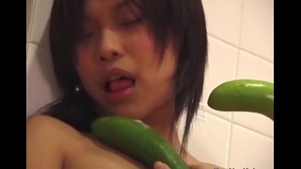 Amateur Teen Asian Dildo Babe
