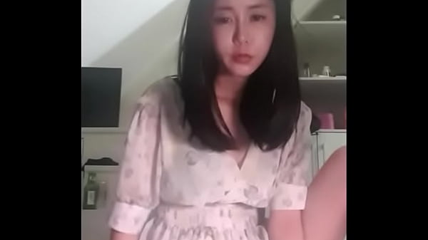 stupid Korean slut shows off tits on stream