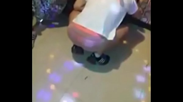 [한국야동] 노래방에서 팬티 제끼고 – 한국야동 – 딸자닷컴